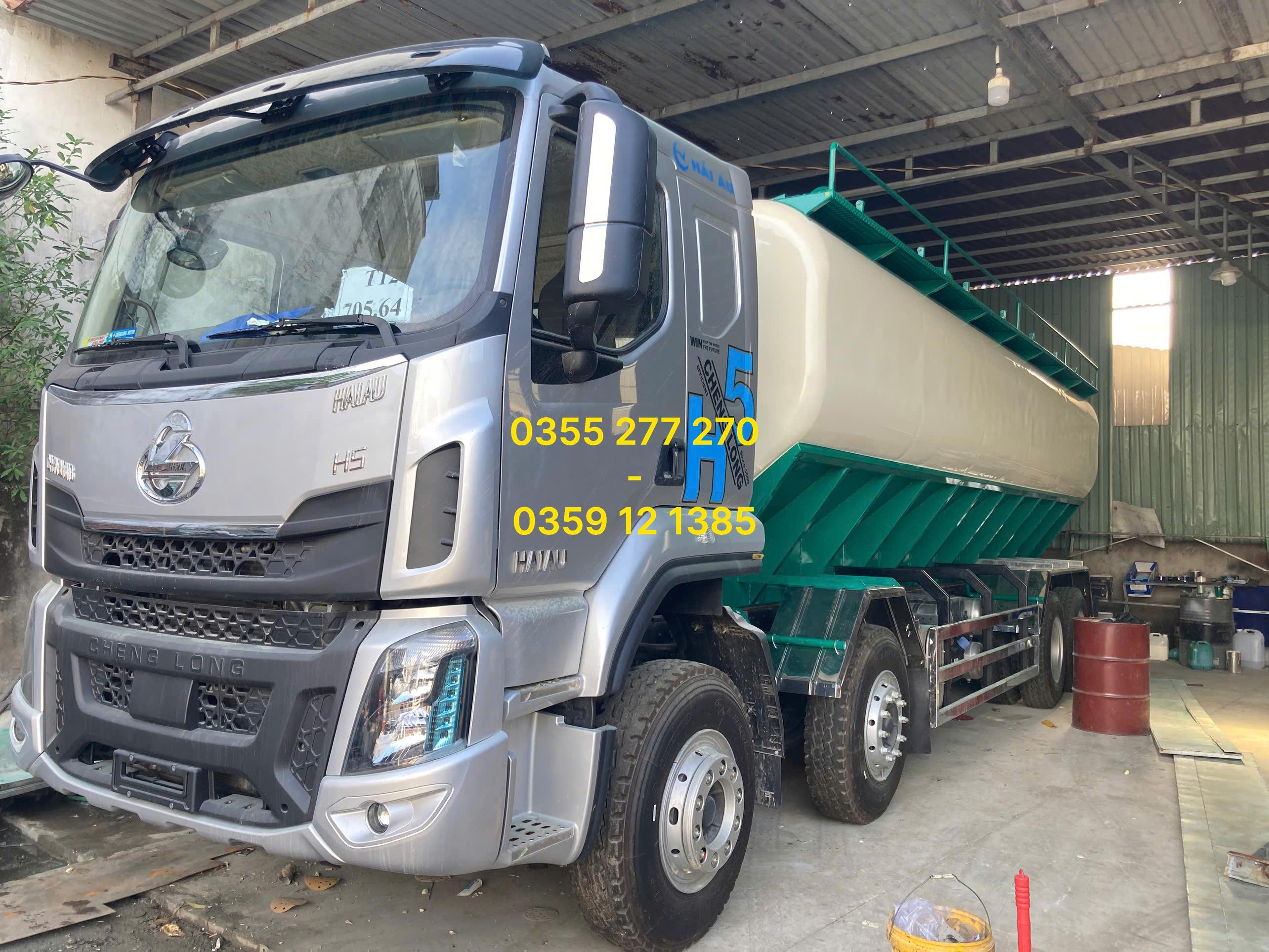 Xe bồn chở cám HCM