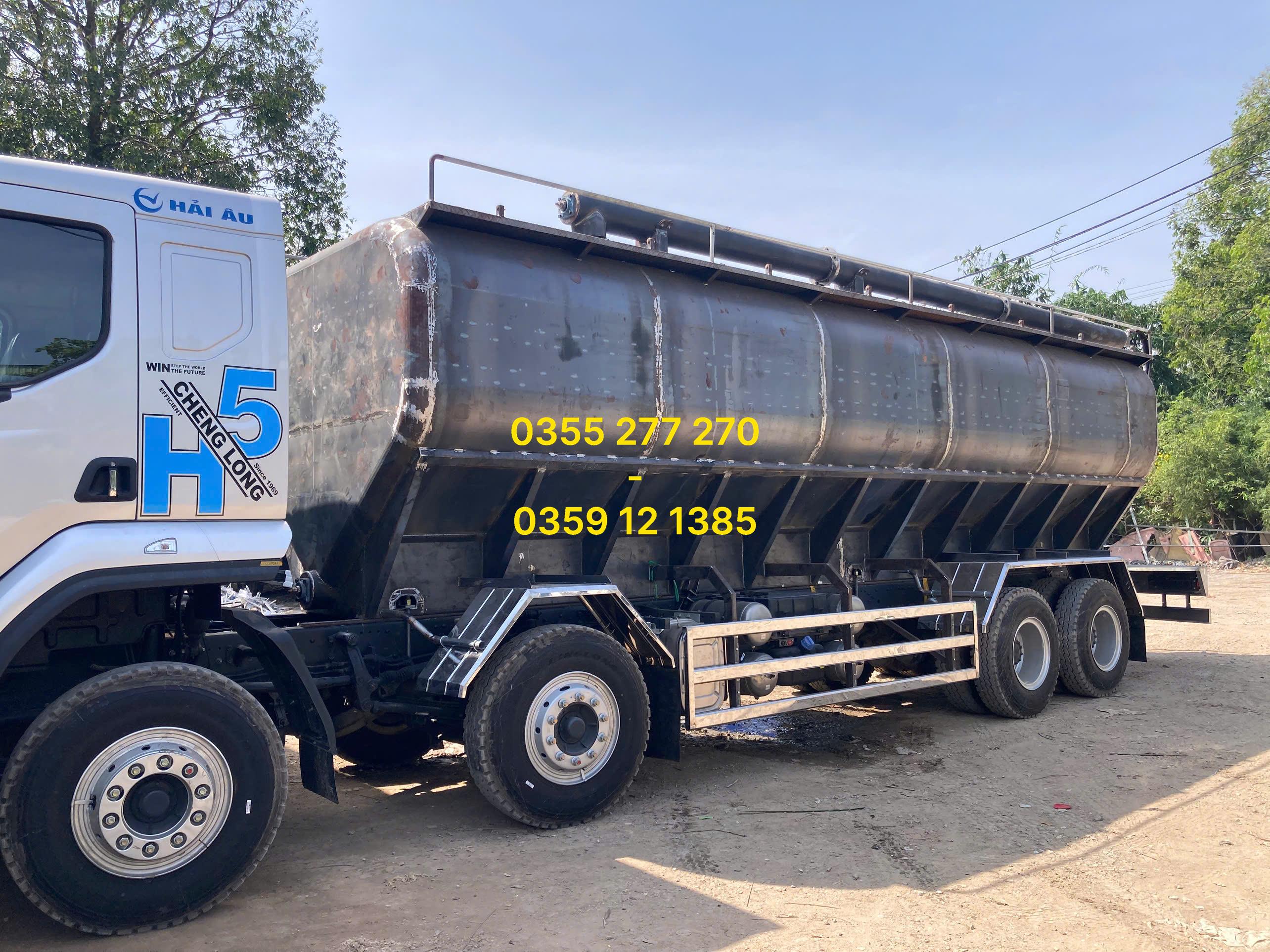 Xe Bồn Chở Cám Sài Gòn