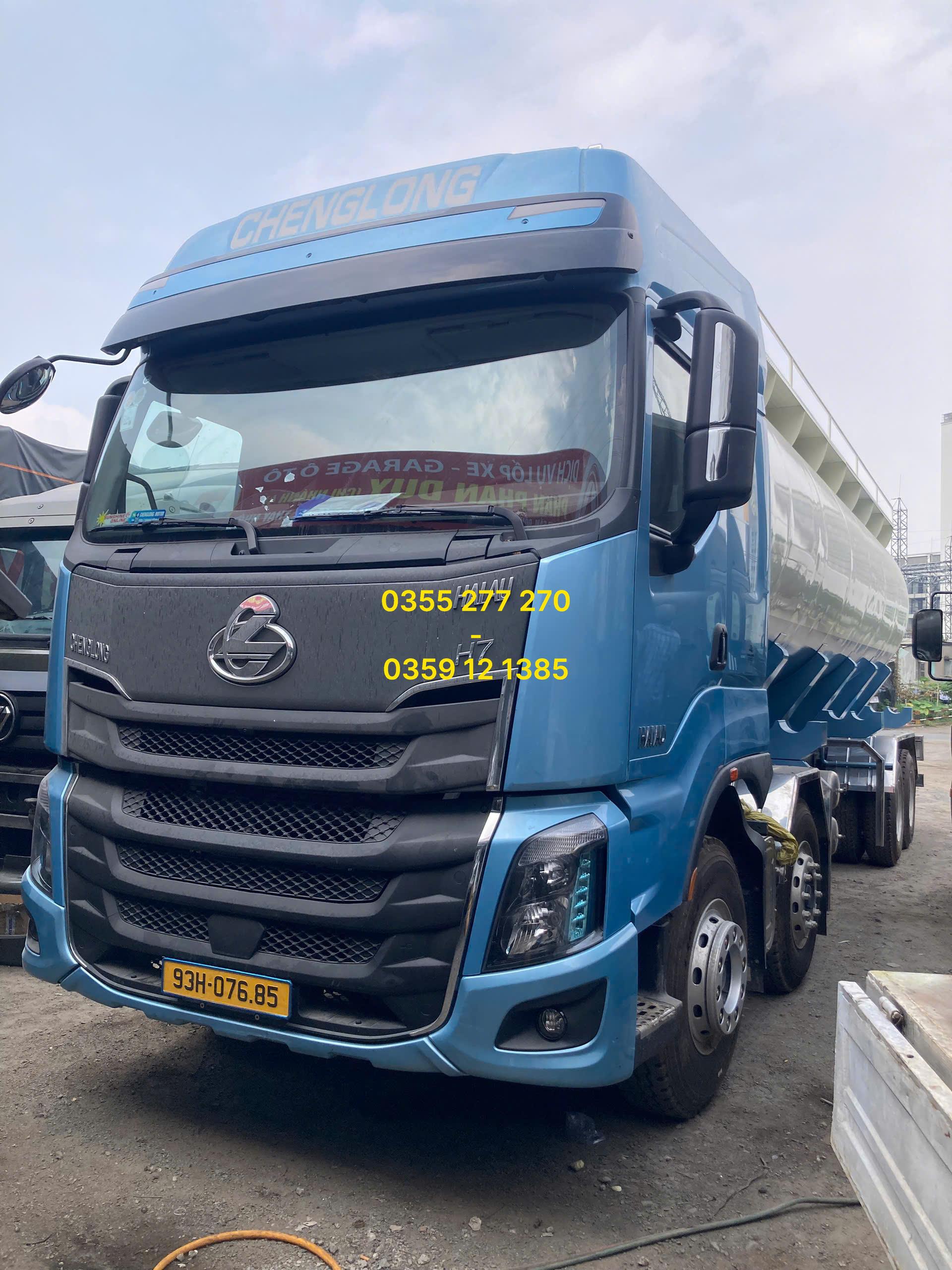 xe bồn chở cám HCM