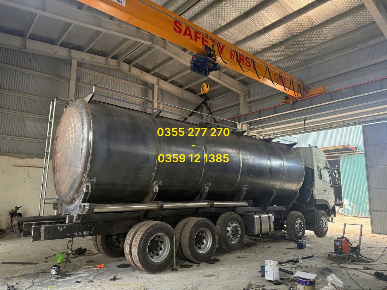 Xe bồn chở cám HCM