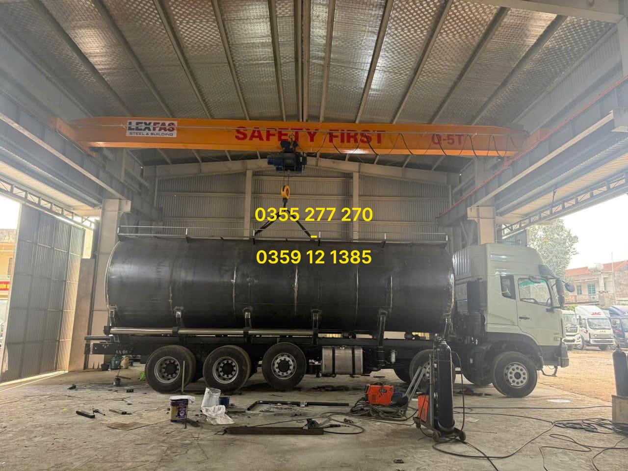Xe bồn chở cám HCM