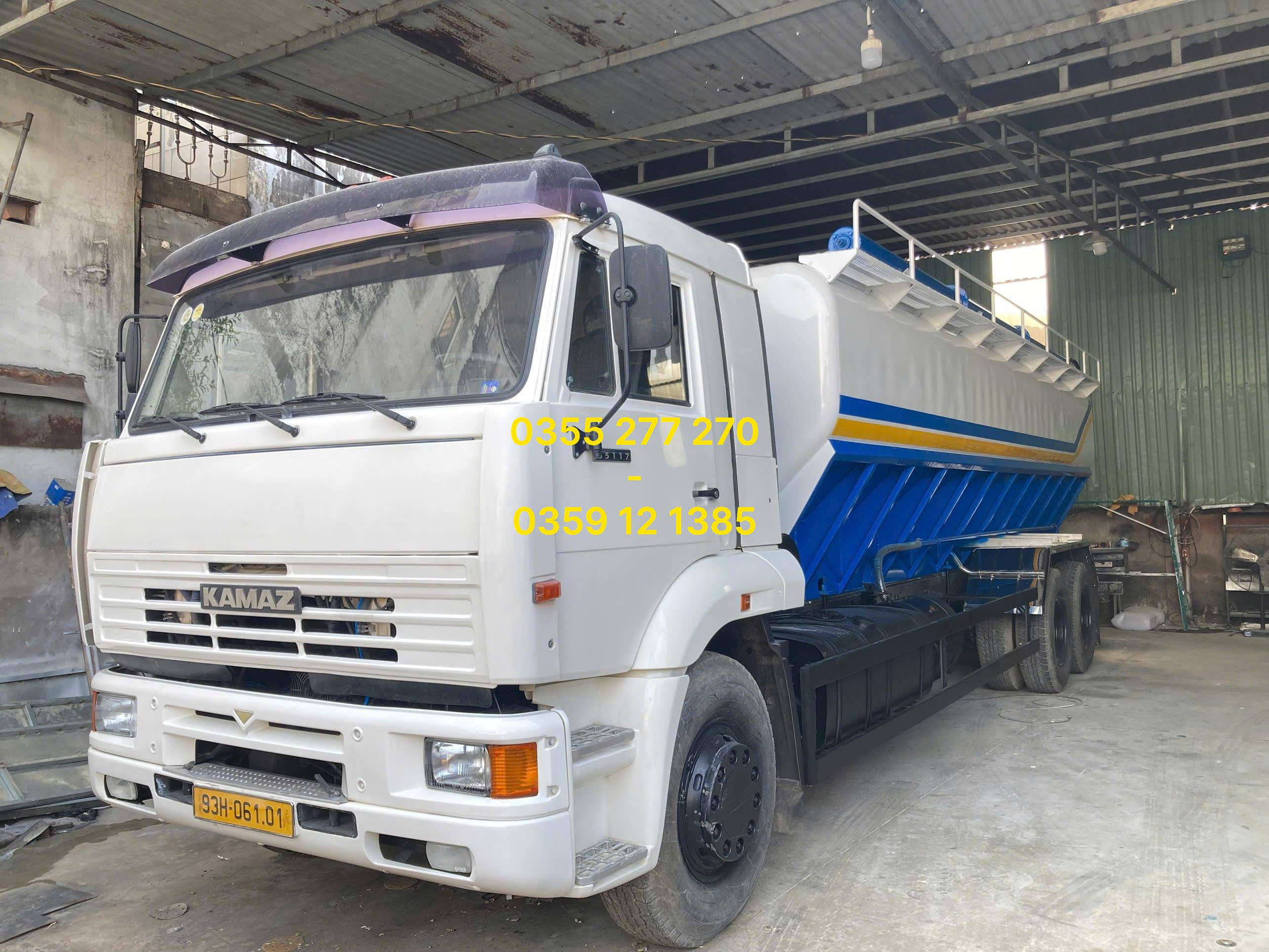 xe bồn chở cám HCM