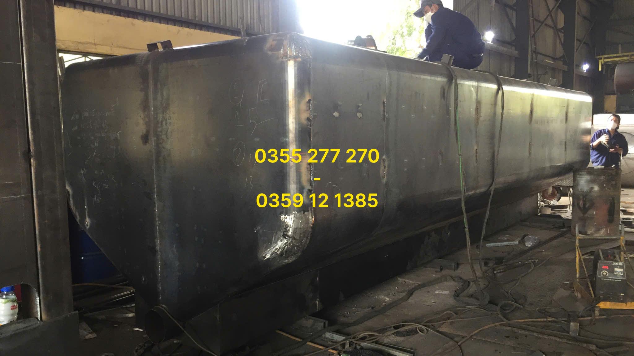 xe bồn chở cám HCM