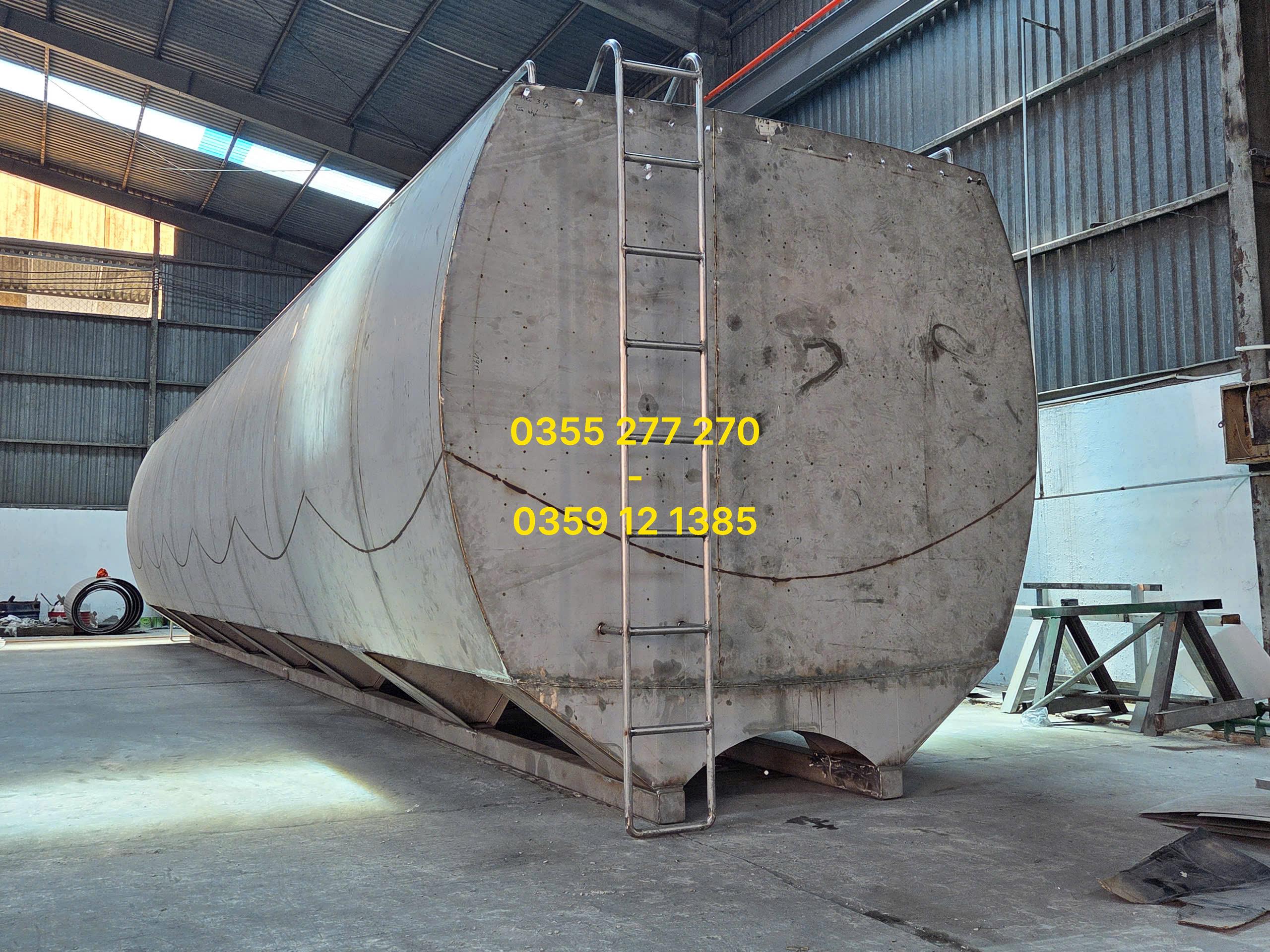xe bồn chở cám HCM