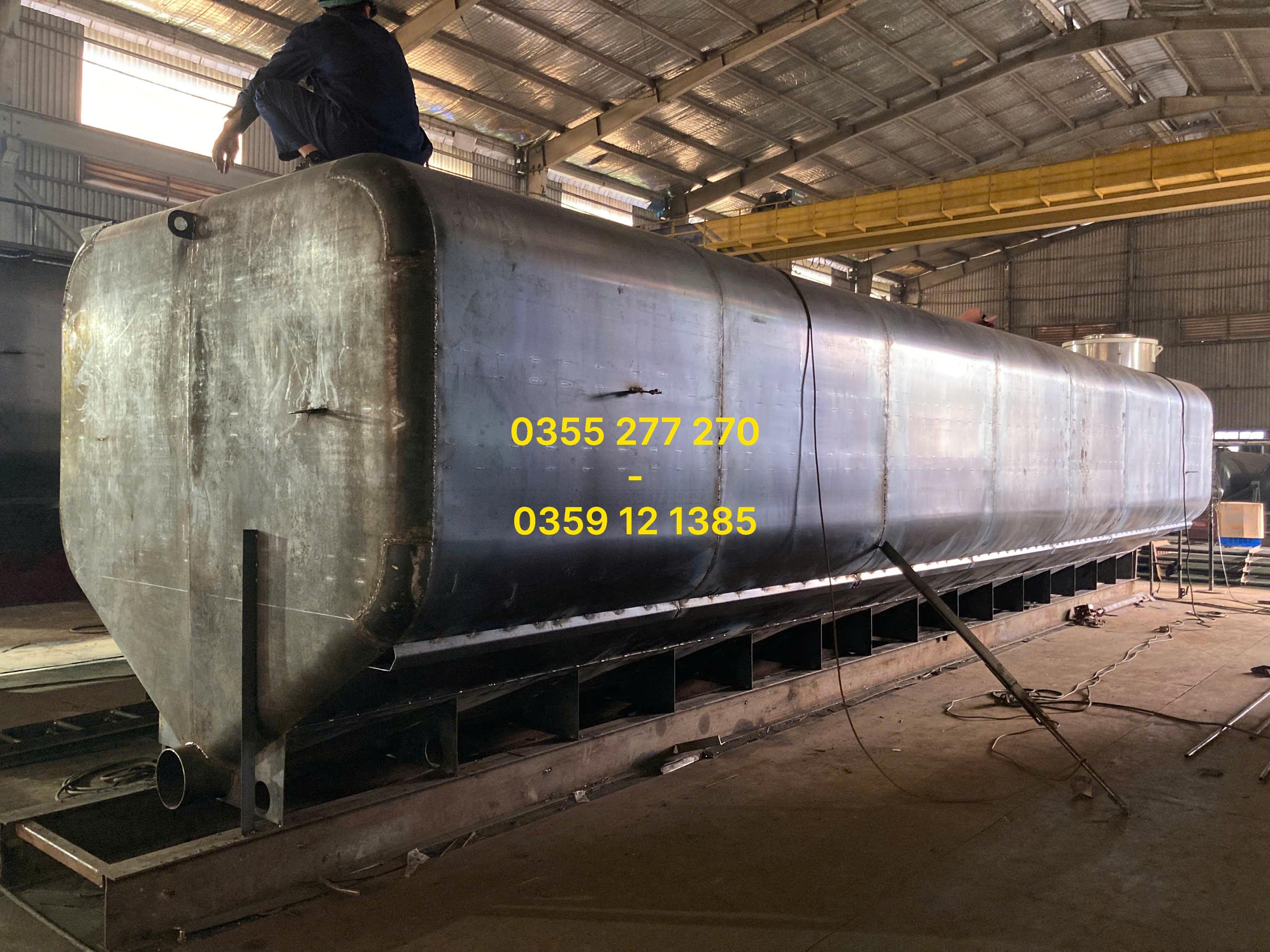 xe bồn chở cám Chenglong 4 chân' hoán cải xe bồn chở cám Chenglong' đóng mới bồn chở cám giá rẻ' Nguyên Vĩ Auto xe bồn chở cám' bồn chở cám inox – nhôm – thép' xe chở thức ăn chăn nuôi Chenglong' bồn xitec chở cám 25 khối – 27 khối' hoán cải xe tải thành xe bồn chở cám' dịch vụ cải tạo xe bồn cám uy tín' bồn chở cám dạng trục vít' bồn chở cám dạng thổi khí nén'