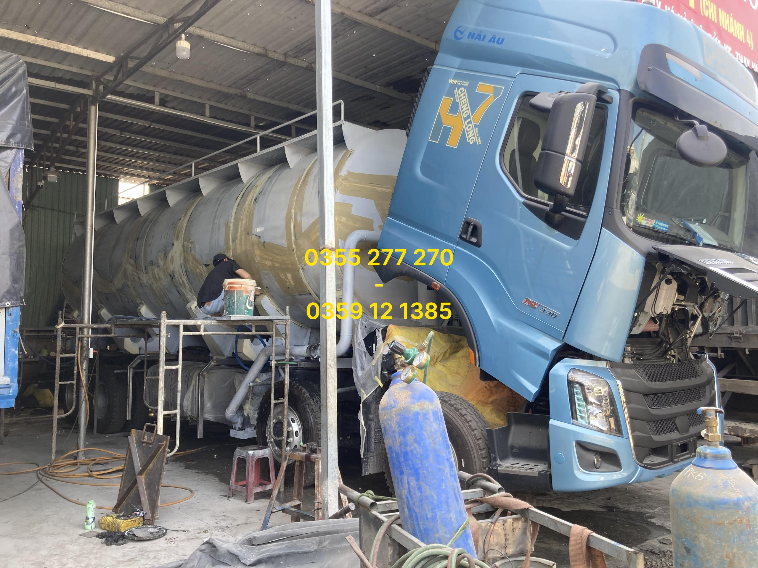 cải tạo xe bồn chở cám chenglong 4 chân'hoán cải xe bồn chở cám chenglong h5'giá cải tạo xe bồn chở cám chenglong 4 chân'đóng bồn chở cám chenglong'cải tạo xe bồn phun nước chenglong thành xe chở cám'đơn vị cải tạo xe bồn chở cám chenglong'cơ sở đóng bồn chở cám chenglong'công ty cải tạo xe bồn chở cám'dịch vụ hoán cải xe bồn chở cám'thiết kế xe bồn chở cám chenglong'cải tạo xe chở cám thức ăn chăn nuôi'xe bồn cám chenglong hoán cải'xe bồn cám chenglong cải tạo'đóng mới bồn cám chenglong'xe bồn cám chenglong đăng kiểm'xe bồn chở cám chenglong h5 29 khối'xe bồn cám thổi chenglong h5'xe bồn cám chenglong h7 30 khối'xe bồn thức ăn chăn nuôi chenglong'xe bồn cám 4 chân chenglong giá rẻ'xe cám chenglong h5'xe cám chenglong h7'xe cám chenglong 4 chân'xe bồn chở thức ăn chăn nuôi 29 khối'xe bồn chở cám 30 khối'xe bồn chở cám 29 khối'xe cám thổi khí nén chenglong'xe bồn cám công nghệ thổi'xe bồn cám công nghệ trục vít'xe bồn cám thức ăn gia súc'xe bồn cám thức ăn gia cầm'xe bồn cám thức ăn thủy sản'xe vận chuyển cám chenglong'xe bồn chuyên chở cám'xe cám h5 29 khối'giá xe bồn chở cám chenglong'giá xe bồn cám chenglong h5'giá xe bồn cám chenglong h7'giá cải tạo xe bồn chở cám'chi phí đóng bồn chở cám'báo giá xe bồn cám 29 khối'báo giá xe bồn cám 30 khối'giá xe cám thổi chenglong'xe bồn cám 4 chân giá bao nhiêu'xe bồn cám chenglong giá rẻ'xe bồn chở cám trả góp'giá xe cám thức ăn chăn nuôi'xe bồn chở cám cũ giá rẻ'xe cám chenglong cũ'xe bồn cám 2026'xe bồn cám chenglong hay hino'xe bồn cám chenglong hay hyundai'xe bồn cám chenglong hay daewoo'so sánh xe bồn cám chenglong và hino'so sánh xe bồn cám chenglong và isuzu'xe bồn cám h5 và h7'chenglong h5 hay h7 chở cám'xe cám chenglong và howo'xe cám chenglong và dongfeng'xe bồn cám 4 chân nào tốt'xe bồn cám nào tiết kiệm nhiên liệu'xe bồn cám nào đáng mua nhất'xe bồn cám trung quốc hay nhật bản'xe bồn cám chenglong có tốt không'đánh giá xe bồn cám chenglong'xe bồn chở cám tphcm'xe bồn chở cám bình dương'xe bồn chở cám đồng nai'xe bồn chở cám long an'xe bồn chở cám tây ninh'xe bồn chở cám miền tây'xe bồn chở cám miền nam'cải tạo xe bồn chở cám tphcm'đóng bồn chở cám tphcm'xe bồn cám bình phước'xe bồn cám vũng tàu'xe bồn cám cần thơ'xe bồn cám an giang'xe bồn cám tiền giang'xe bồn cám sóc trăng'xe bồn cám bến tre'xe bồn cám kiên giang'xe bồn cám cà mau'xe bồn cám daklak'xe bồn cám gia lai'xe bồn cám tây nguyên'xe bồn cám giao nhanh'xe bồn cám bảo hành 12 tháng'xe bồn cám đăng kiểm toàn quốc'xe bồn cám nguyễn vĩ auto'xe bồn cám công nghệ nhật bản'xe bồn cám tải trọng cao'xe bồn cám vận hành tiết kiệm'xe bồn cám cho trang trại'xe bồn cám cho nhà máy thức ăn chăn nuôi'xe bồn cám chuyên dụng 4 chân'xe bồn cám chenglong h5 mới nhất'xe bồn cám chenglong h7 mới nhất'xe bồn cám chenglong bàn giao nhanh'xe bồn cám chenglong chất lượng cao'xe bồn cám chenglong uy tín chất lượng giá hợp lý'xe bồn cám chuẩn cục đăng kiểm'xe bồn cám sản xuất theo yêu cầu'xe bồn cám thức ăn chăn nuôi miền nam'xe bồn cám thức ăn chăn nuôi tphcm'xe bồn cám thức ăn chăn nuôi đồng nai'xe bồn cám thức ăn chăn nuôi bình dương'xe bồn cám thức ăn chăn nuôi long an'xe bồn cám thức ăn chăn nuôi tây ninh'xe bồn cám thức ăn chăn nuôi cần thơ'xe bồn cám thức ăn chăn nuôi an giang'xe bồn cám thức ăn chăn nuôi bến tre'xe bồn cám thức ăn chăn nuôi kiên giang'xe bồn cám thức ăn chăn nuôi cà mau'xe bồn cám thức ăn chăn nuôi gia lai'xe bồn cám thức ăn chăn nuôi daklak'xe bồn cám thức ăn chăn nuôi vũng tàu'xe bồn cám thức ăn chăn nuôi bình phước'xe bồn cám thức ăn chăn nuôi sóc trăng'xe bồn cám thức ăn chăn nuôi tiền giang'xe bồn cám thức ăn chăn nuôi miền tây'xe bồn cám thức ăn chăn nuôi tây nguyên'xe bồn cám thức ăn chăn nuôi giao nhanh'xe bồn cám thức ăn chăn nuôi giá tốt'xe bồn cám thức ăn chăn nuôi uy tín chất lượng'